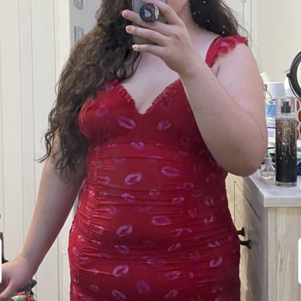 NEW Torrid Curve Size 2 Ruched Mesh Ruffle Chemise Red Lips Valentines Day NEW - Picture 6 of 13